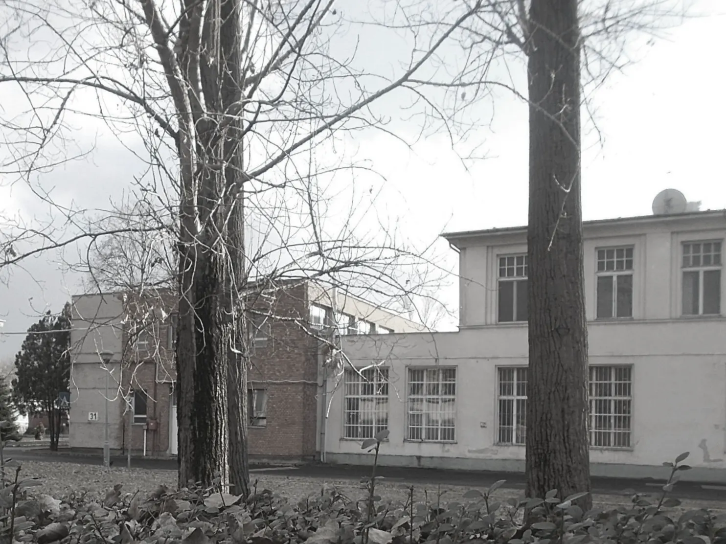 A 31-es épület Mátyásföldön az Újszász u. 45-ben