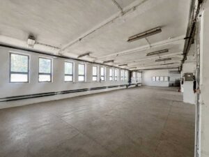 Polygon - Kiadó Ipari egységek Budapest XVI. kerület, újszász utca - Ikarus telep